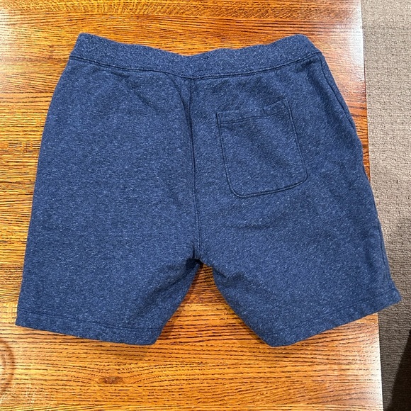 Vineyard Vines Lounge Shorts - Picture 2 of 2